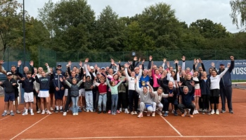 Family Cup by La Traviata...